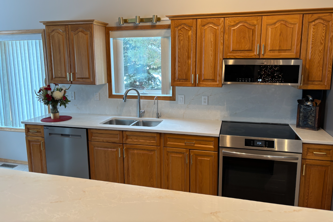 Saskatoon Kitchen Renovation - Oak Cabinets